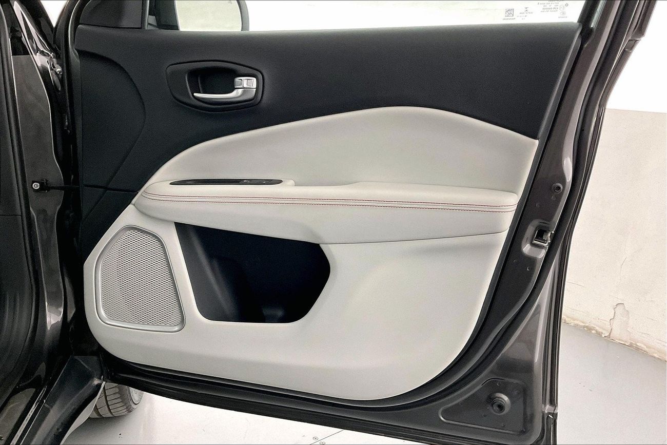 Volkswagen Tiguan SE | 1 year free warranty | 0 Down Payment