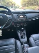 Alfa Romeo Giulietta Veloce 2021 – GCC Specs – 1.75L 4-Cylinder 241 HP – Perfect Condition