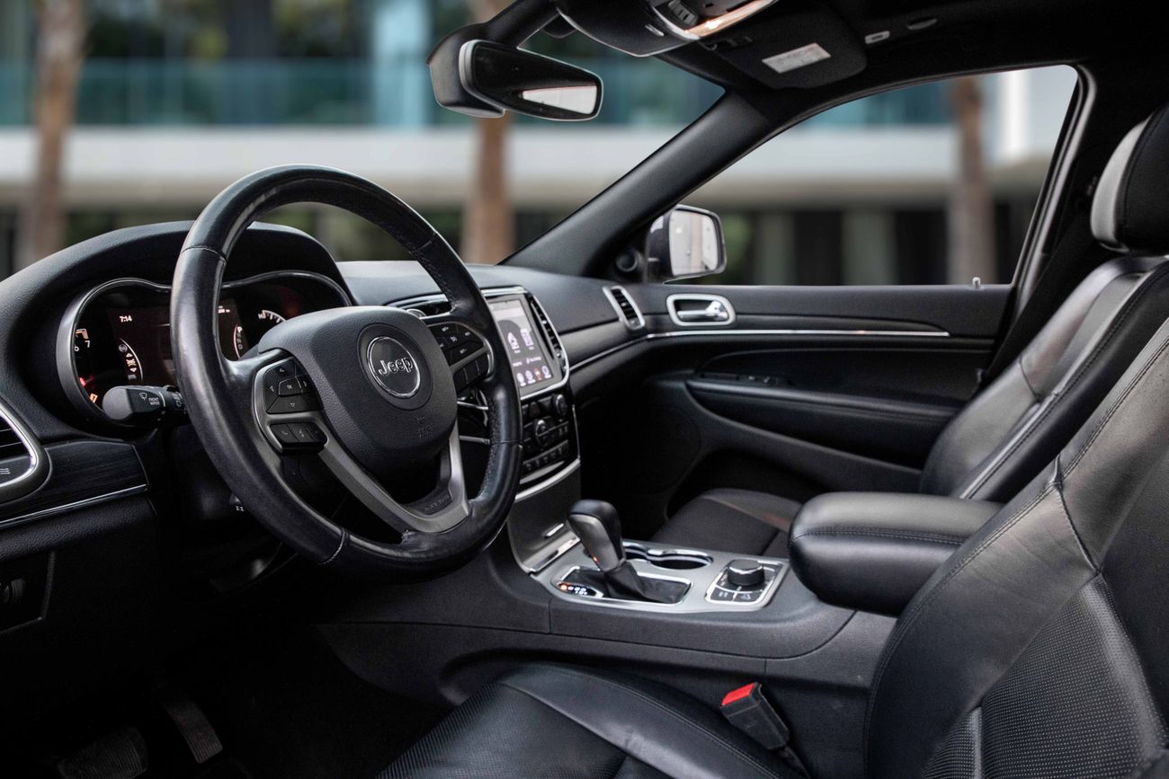 Jeep Grand Cherokee Grand Cherokee | 1,665 P.M | 0% Downpayment | Jeep Warranty | Full Agency History!