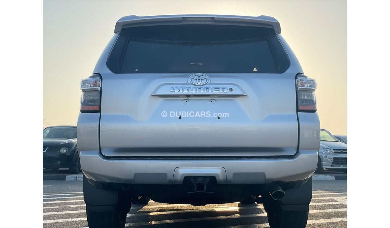 Toyota 4Runner 2018 TOYOTA 4RUNNER SR5 AWD 4.0L-V6 / EXPORT ONLY