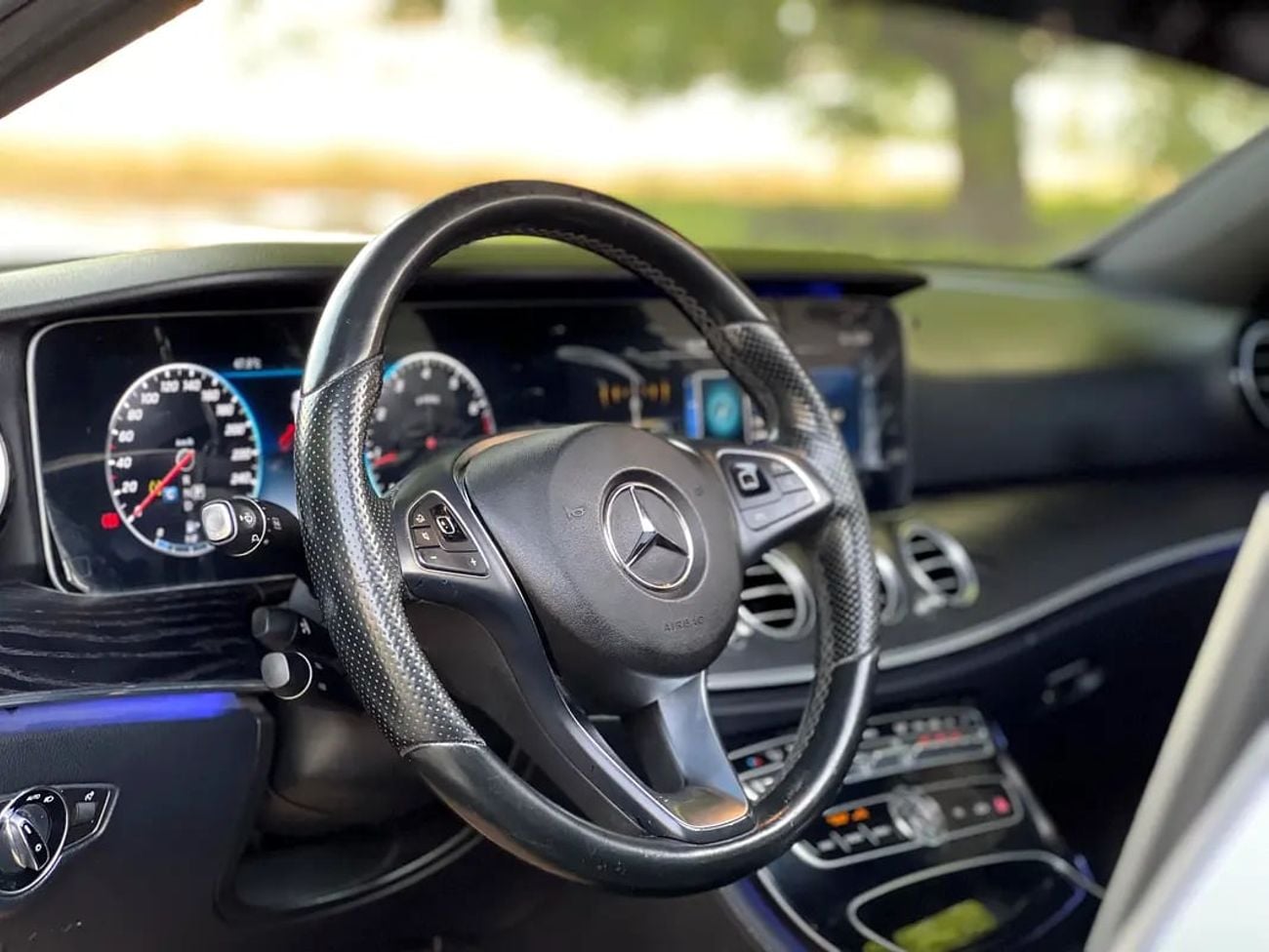 Mercedes Benz E300 E 300 - Premium Luxury Sedan