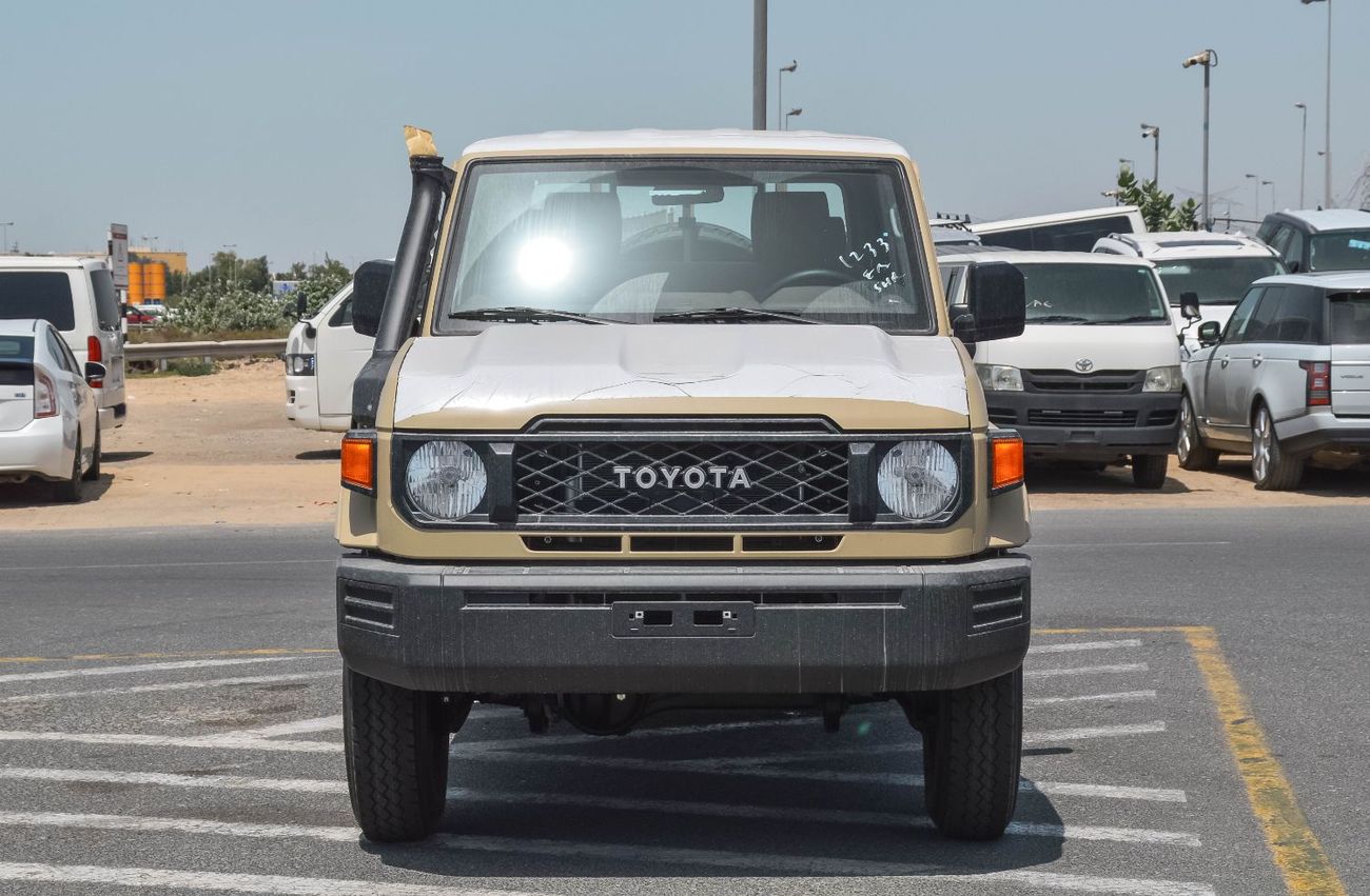 تويوتا لاند كروزر بيك آب TOYOTA LAND CRUISER 79 4.0L 4WD PETROL PICKUP 2026