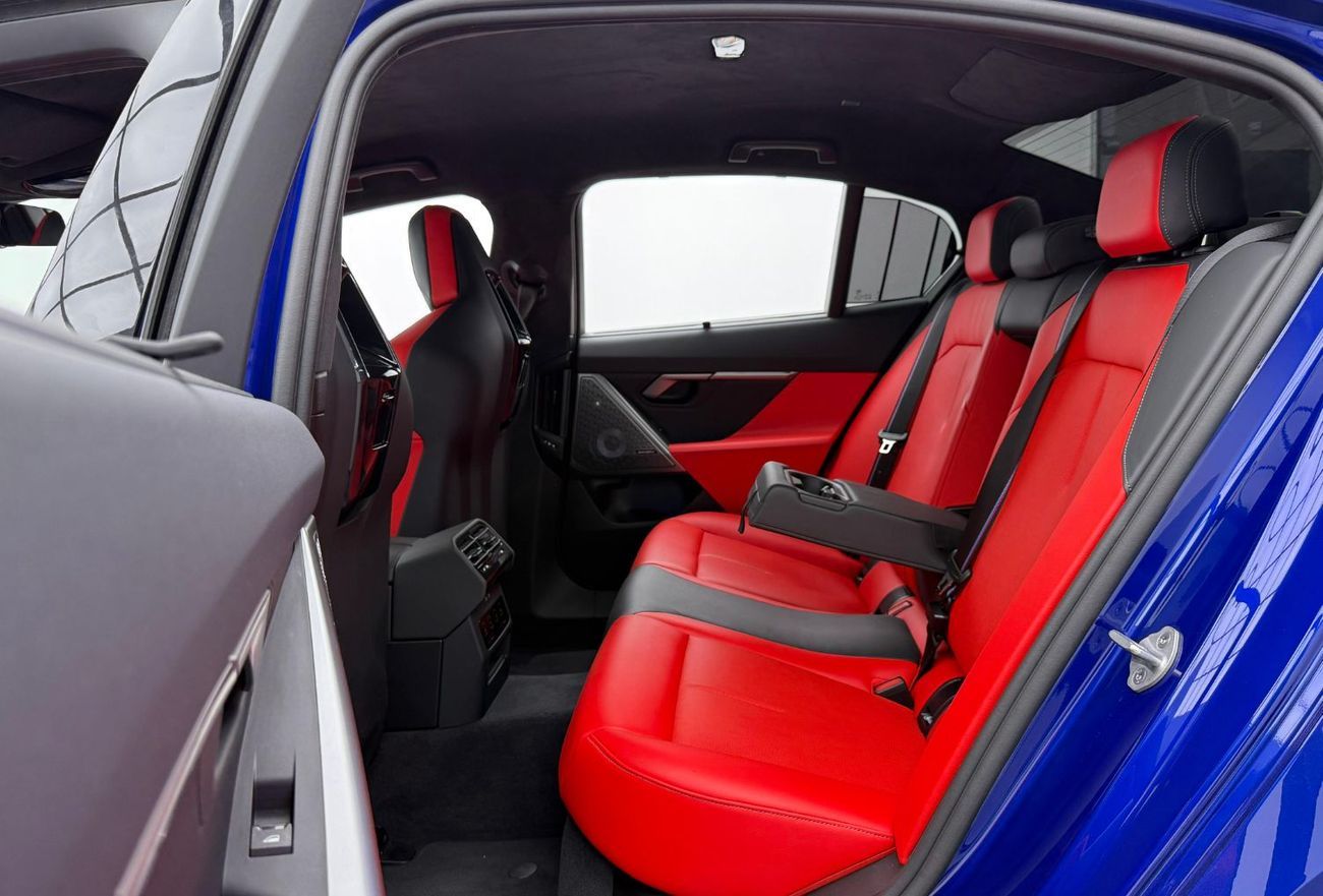 BMW M5 2025 BMW M5, 2030 BMW Warranty + Service Pack, Full BMW Service History, Low Km, Fully Loaded, GCC