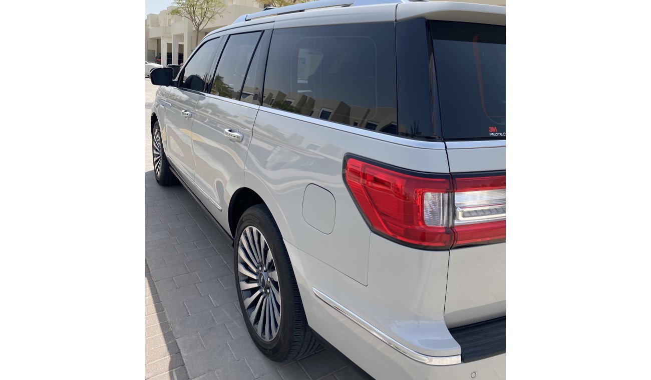 Lincoln Navigator