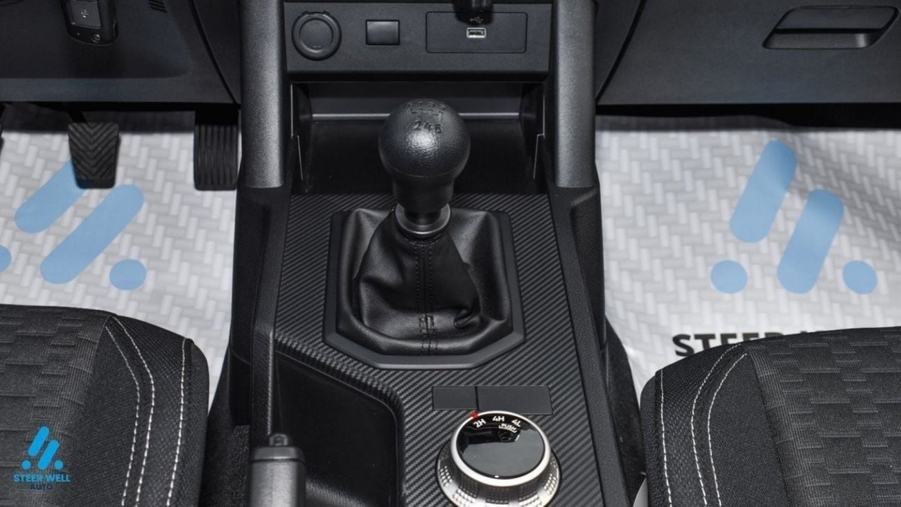 ميتسوبيشي L200 /Triton Diesel GLX 2024 / Only Available with us! /2.4L 4x4 6 MT High Line / Export Only