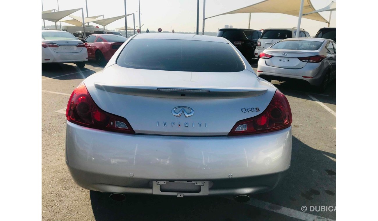 Infiniti Q60