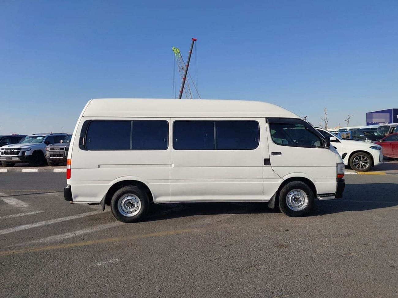 تويوتا هاياس TOYOTA HIACE COMMUTER VAN RHD 2003 MODEL 3.0 L DIESEL MANUAL(PM15151)