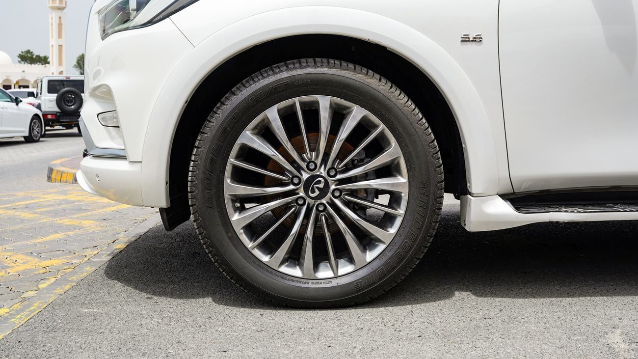 Infiniti QX80