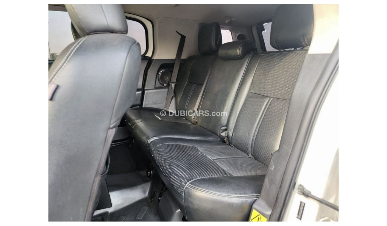 تويوتا إف جي كروزر GXR