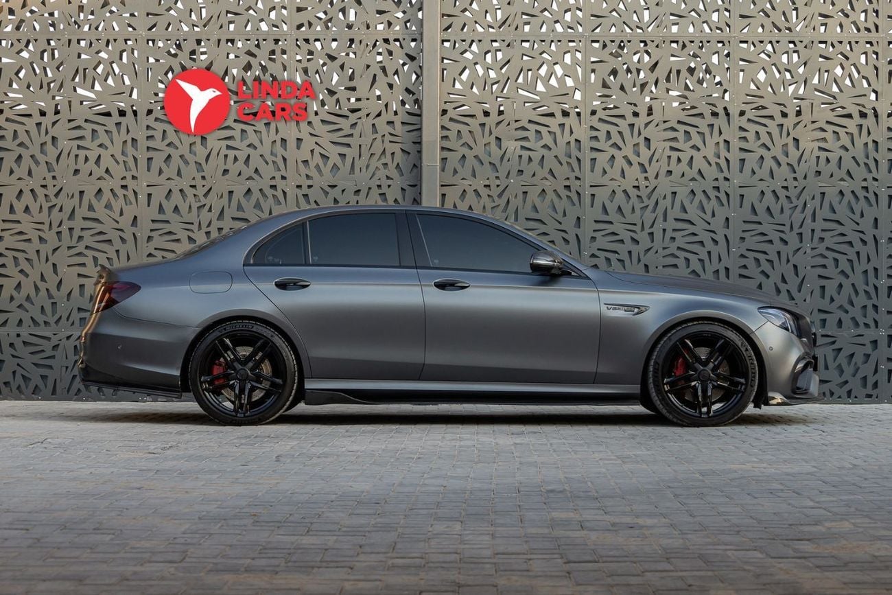 Mercedes-Benz E 63 S AMG Std 4.0L