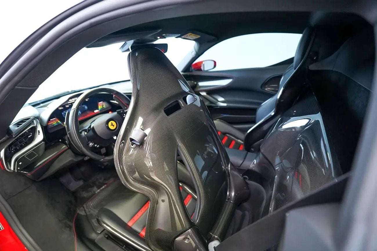 فيراري SF90 ستراديل STRADALE