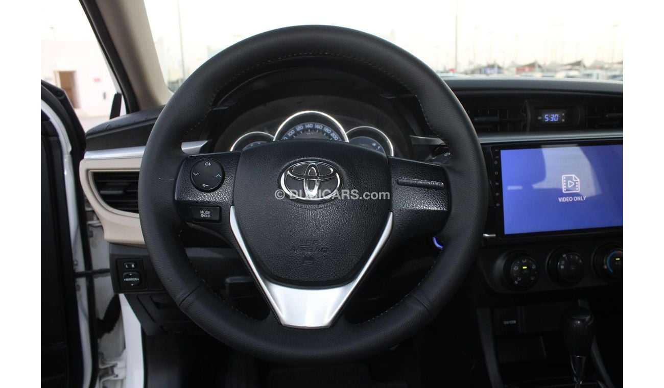 Toyota Corolla Toyota Corolla 2015 white GCC number 2 in excellent condition without accidents, very clean from ins