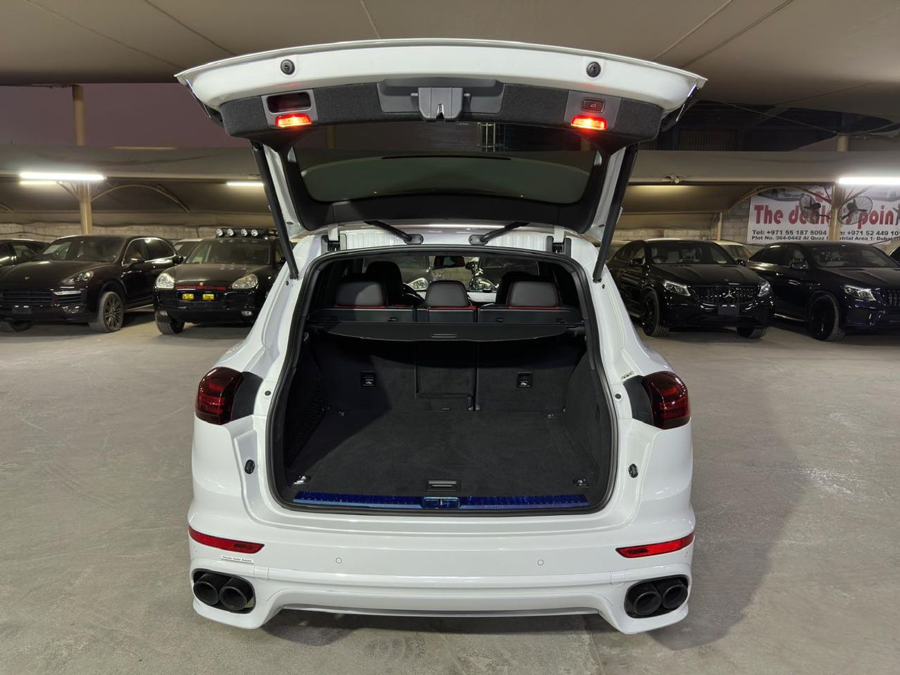 Porsche Cayenne Turbo S 4.8L (570 HP) 2016 | FULL SERVICE HISTORY | CARBON CERAMIC BRAKES (PCCB) | FULL SPEC!