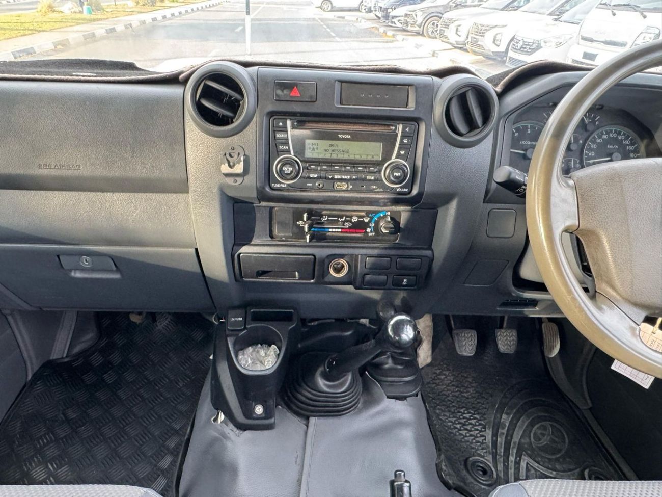 تويوتا لاند كروزر بيك آب Diesel ,Right Hand Drive ,4 Doors ,4.5 Liter ,Manual Transmission ,Power Windows