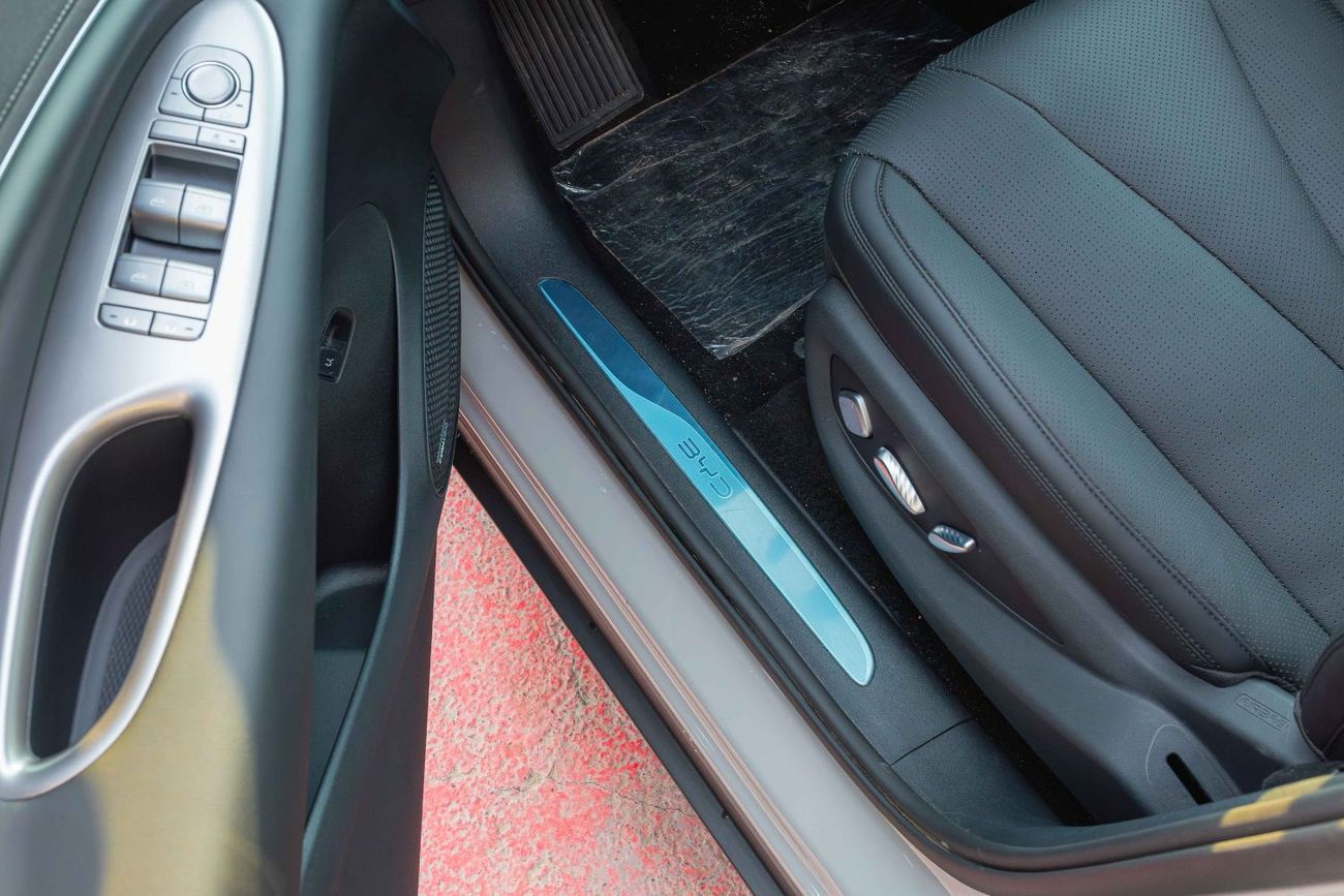 بي واي دي سيل 06 دي إم-آي BYD Sealon 06 DMI 1.5T 2025 (Grey&Black)