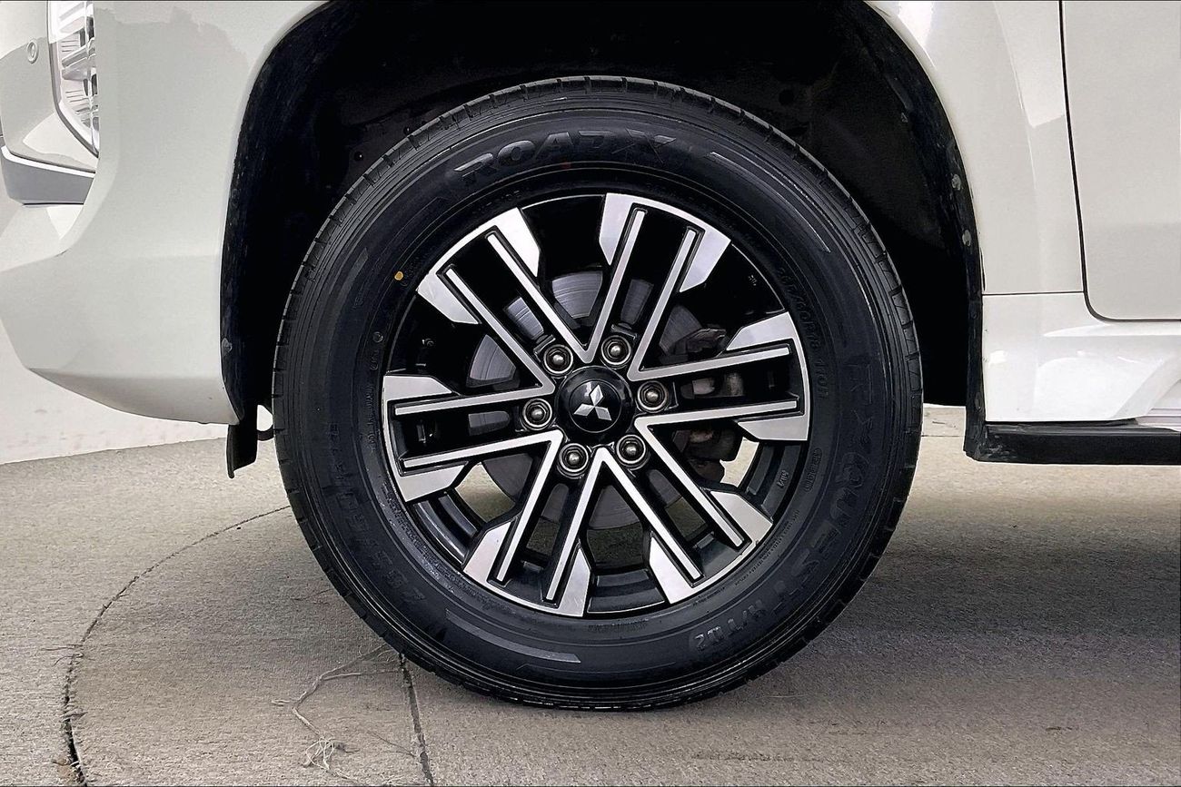 ميتسوبيشي مونتيرو سبورت GLS Premium | شامل الضمان | 0 ﺪﻔﻋﺓ ﺃﻮﻟﻯ