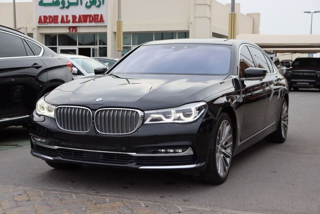 بي أم دبليو 740Li Exclusive 3.0L (335 HP) BMW 740LI VIP / 2017 / GCC / Free Accident/ V6