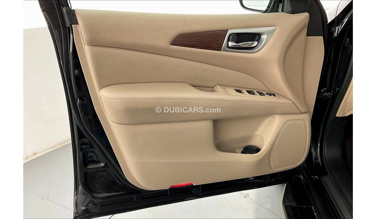 Nissan Pathfinder SV