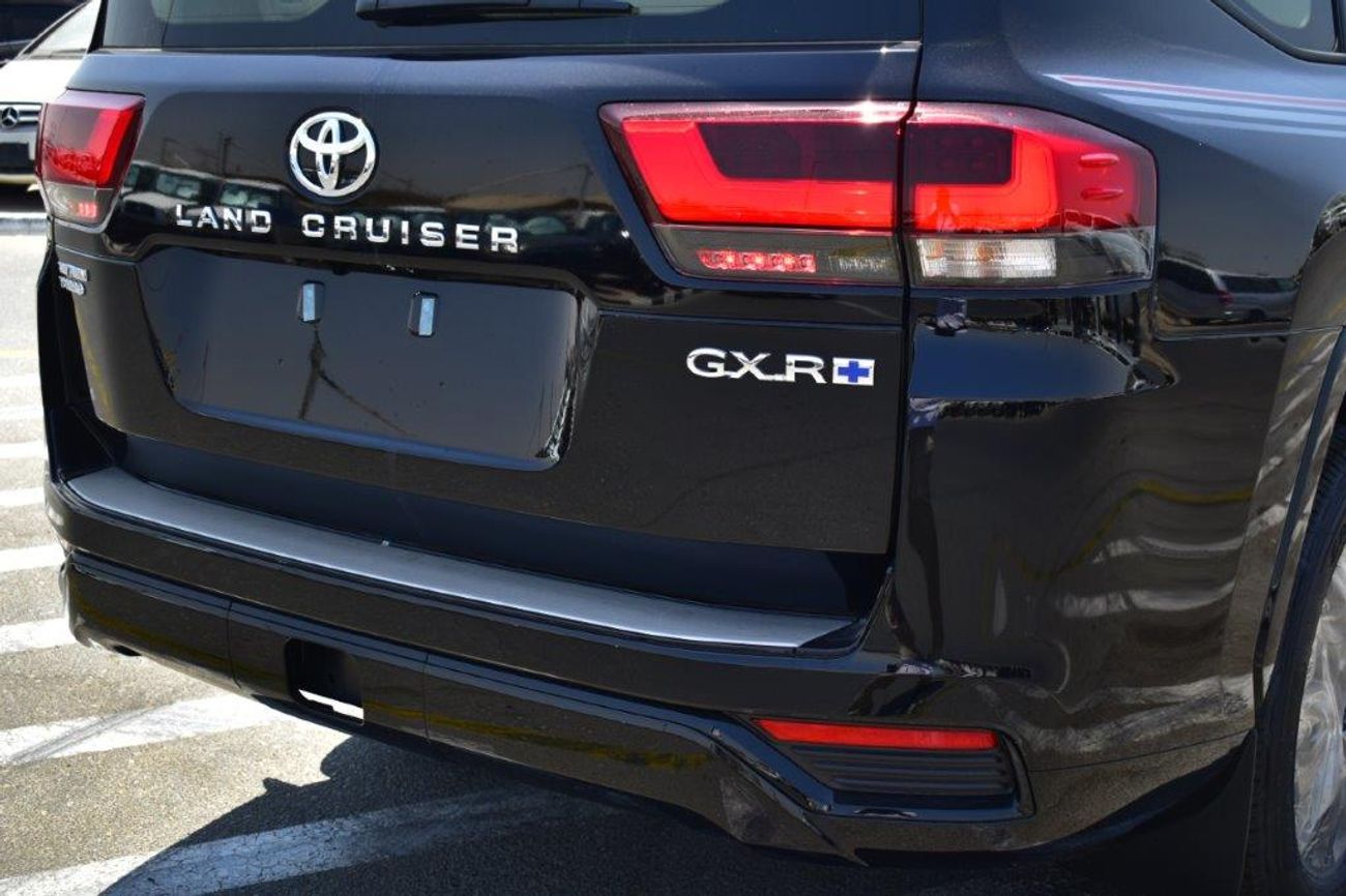 تويوتا لاند كروزر 300 GXR  3.3L