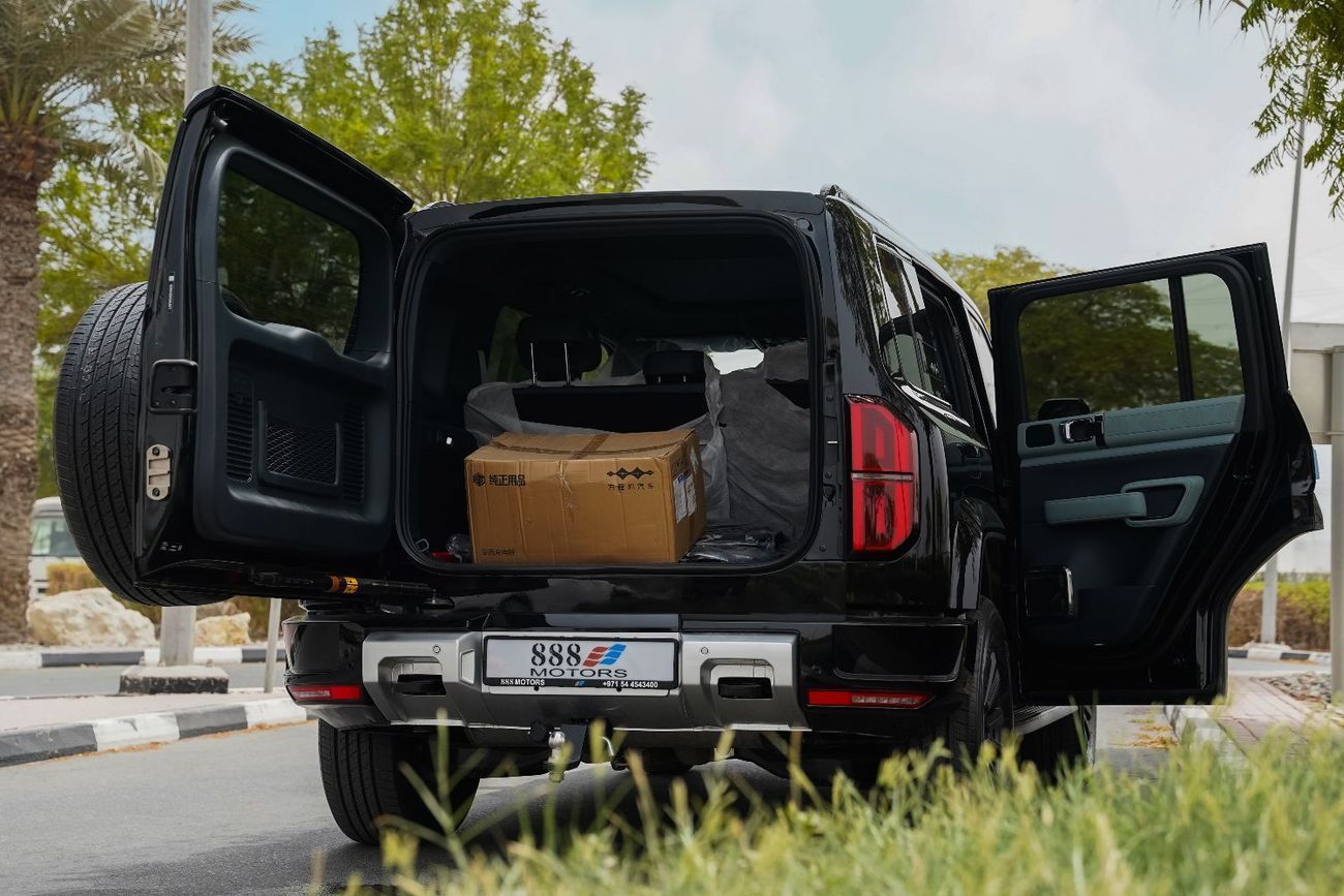 BYD Leopard 5 2025 BYD Leopard 5 Ultra Intelligent Drive Black in Blue 0km