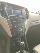 Hyundai Santa Fe 2018 Hyundai Santa Fe 2.4L V4 Sports - Rear CAM - Leather Seats - Cruise Control - 108,000 Mileage