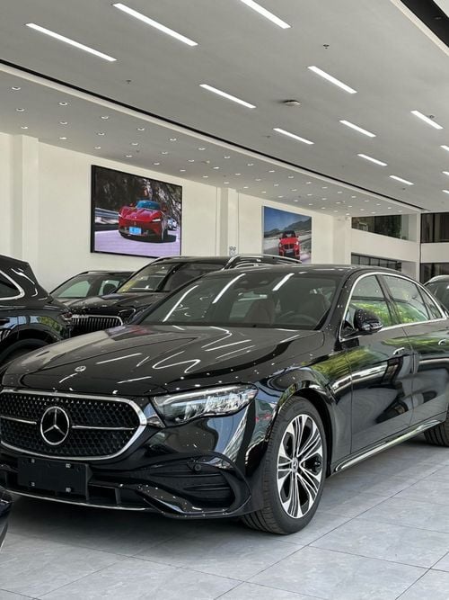 Mercedes-Benz E300 48v Premium