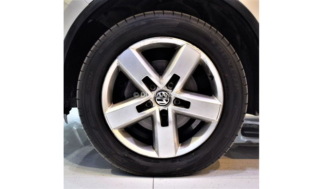 Volkswagen Touareg AMAZING Volkswagen Touareg 2012 Model! Silver Color! GCC Specs