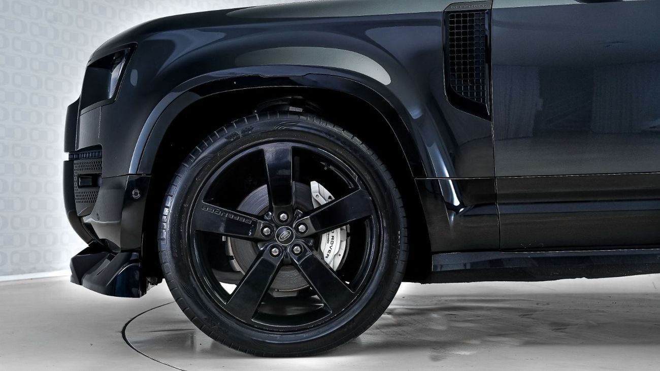 Land Rover Defender 110 HSE X-Dynamic | AED 5,242 PM | Warranty April 2028 | GCC