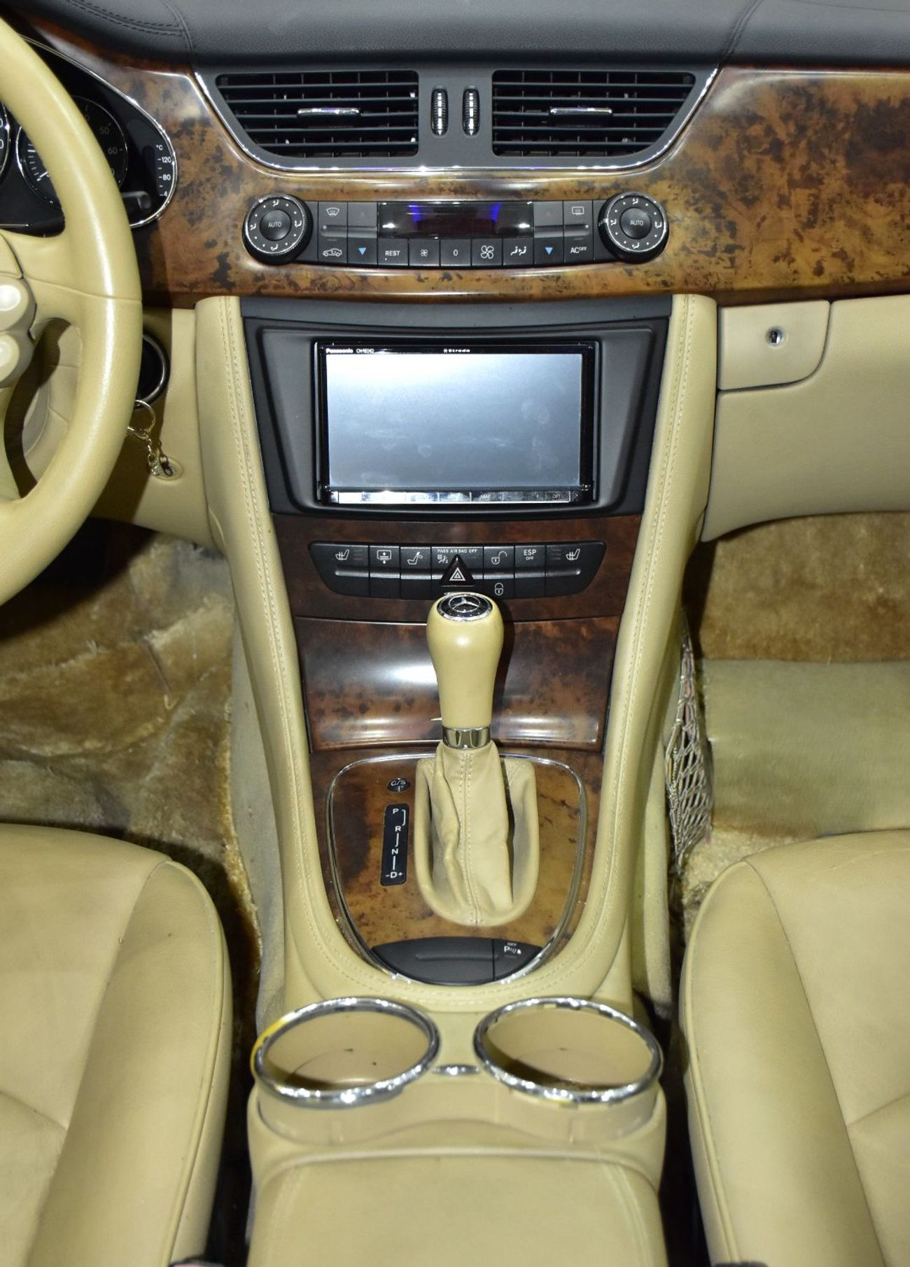 Mercedes-Benz CLS 350 EXCELLENT DEAL for our Mercedes Benz CLS 350 ( 2006 Model ) in Black Color Japanese Specs