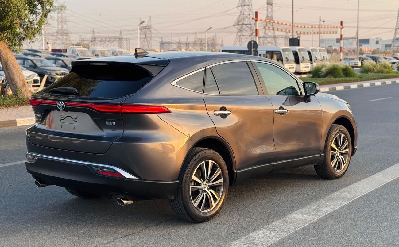 Toyota Harrier PREMIUM CONDITION  | 2021 | 2.5L HYBRID ENGINE | RHD | AT | ELECTRIC SEAT | PUSH START ENGINE | REAR