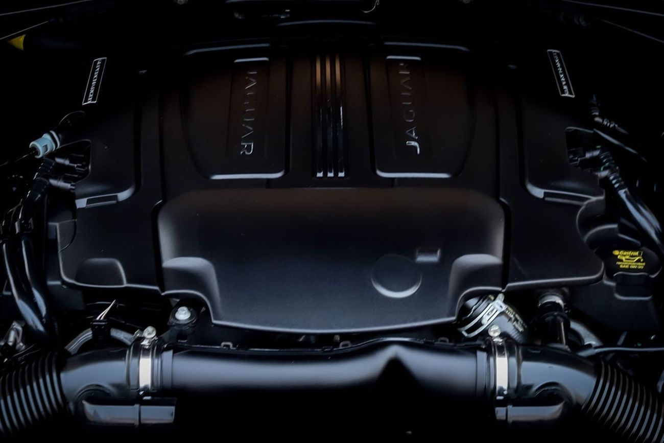 Jaguar F Pace Jaguar F-Pace S 2020 GCC under Warranty with Flexible Down-Payment.