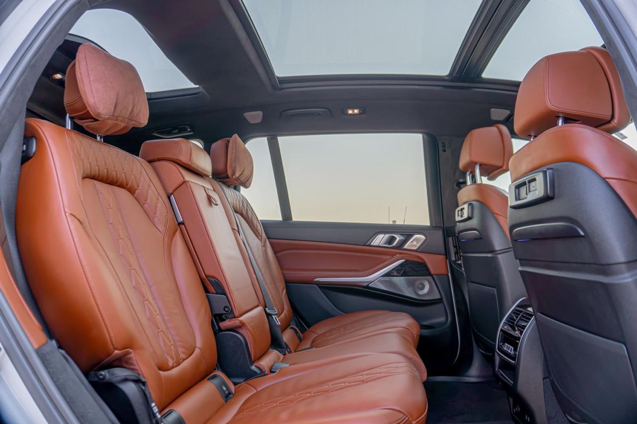 بي أم دبليو X7 M50i 4.4L (530 HP)