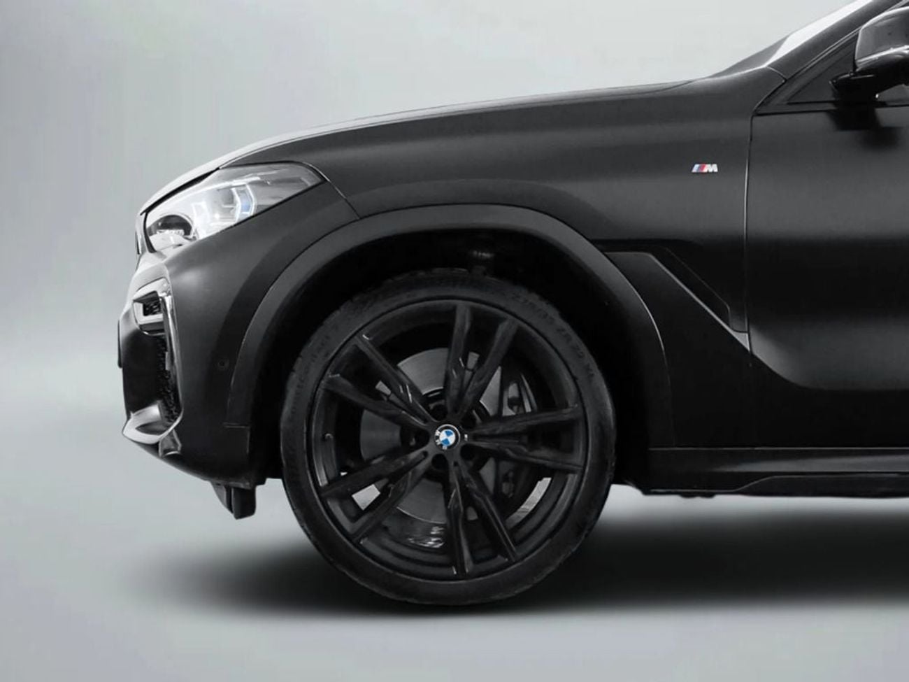 BMW X6 M50i 4.4L