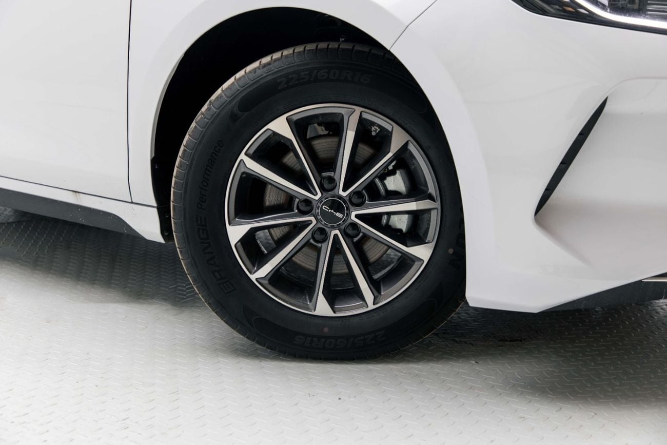 بي واي دي ديسترويار 05 DM-I Luxury 1.5L Plug in Hybrid - White Inside Grey | Export Only