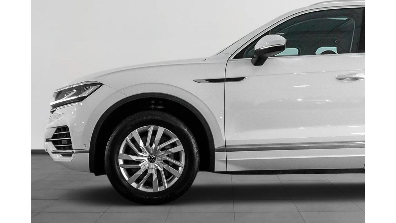 Volkswagen Touareg 2021 Volkswagen Touareg Atmosphere / Full Volkswagen Service History & Volkswagen Warranty