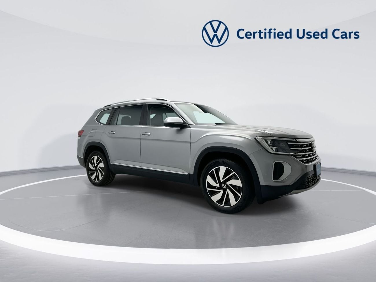 فولكس واجن تيرامونت S 2.0L Comfortline 2L (Facelift 2) (REF#35741) / 34,100 AED SAVINGS from New Car