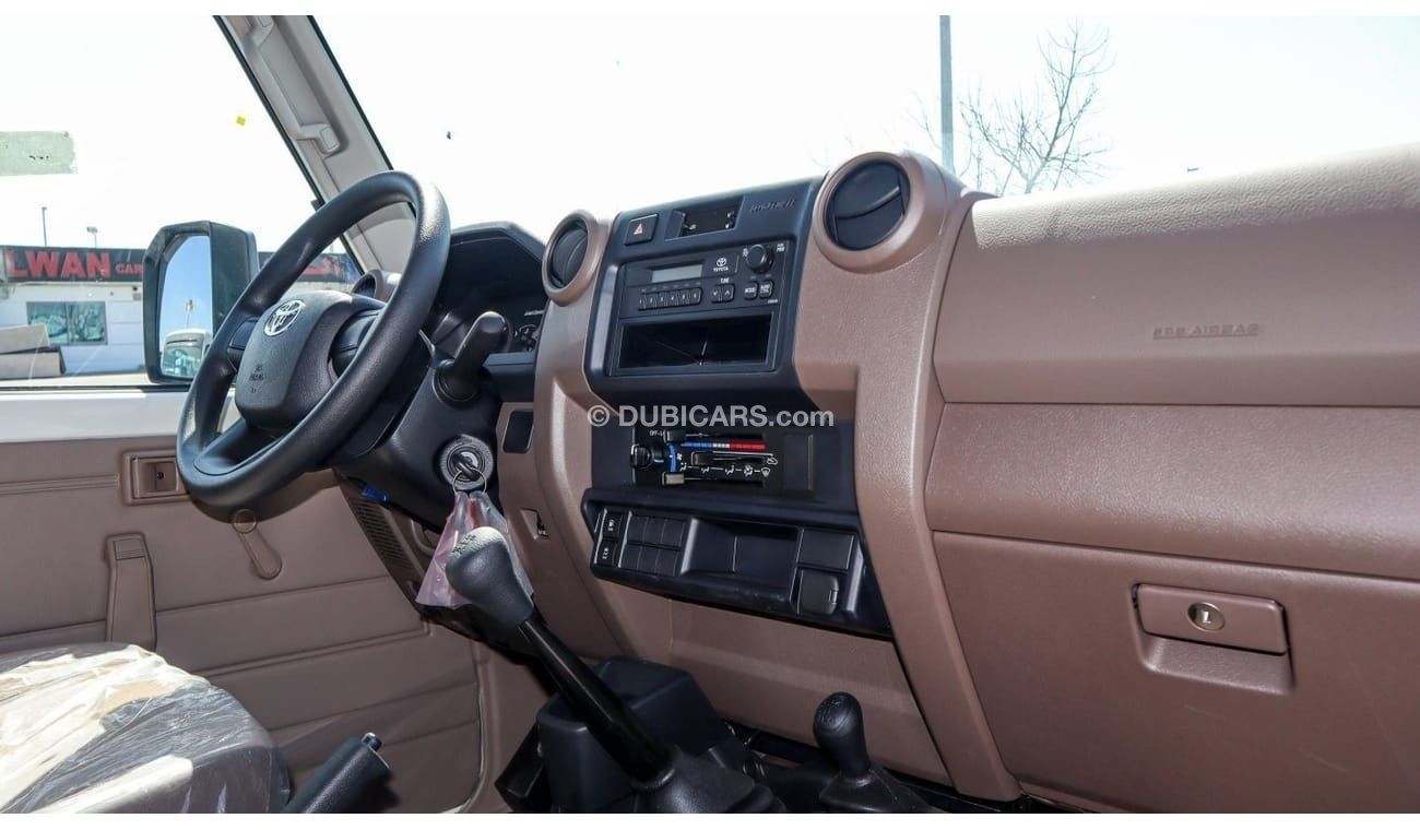 Toyota Land Cruiser Pick Up LC79 Pickup S/C , 4.5L Diesel V8 Basic Option