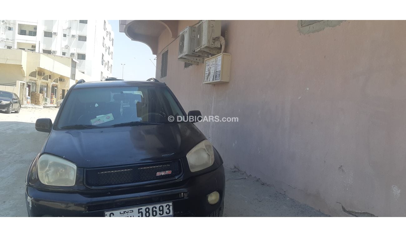 تويوتا راف ٤