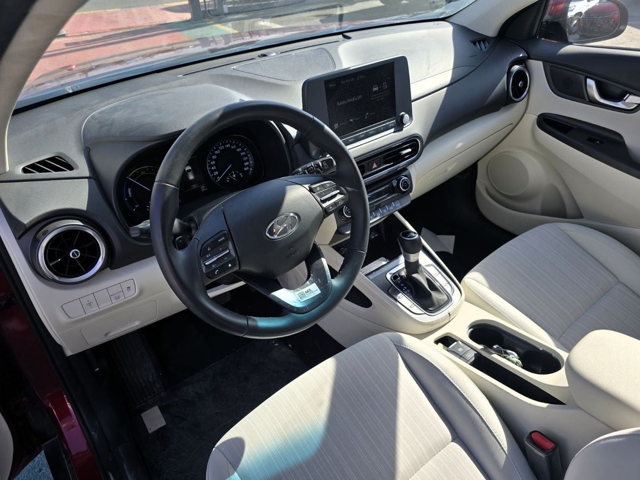 Hyundai Kona Hyundai Kona  Hybrid 1.6l SUV FWD 5Doors  Red Color 2023 Model