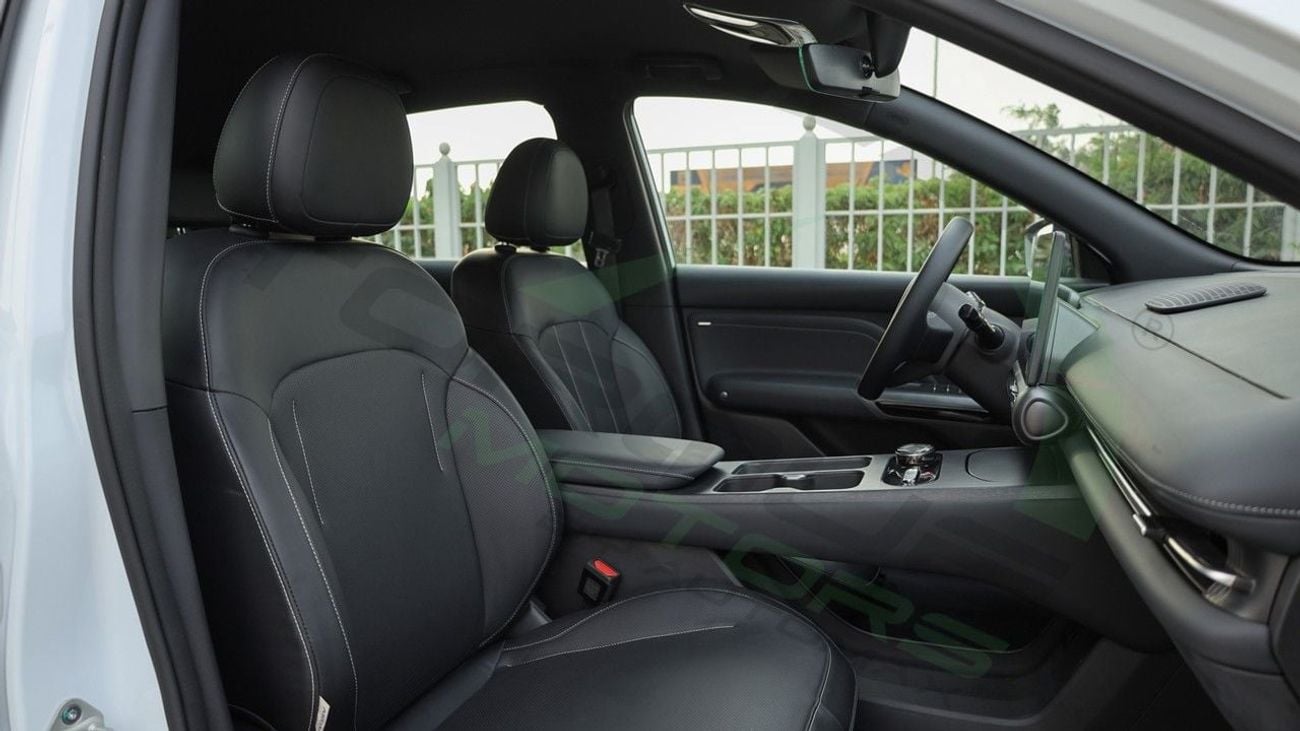 Ls Auto Lev01 SE ( 5 Years Warranty On vehicle + 8 Years Warranty on Battery) 2025 FWD GCC 0Km