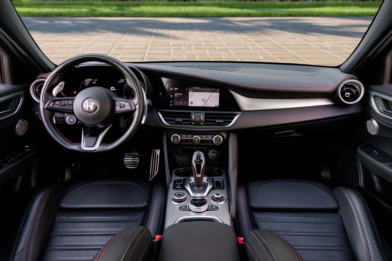 ألفا روميو جوليا COMPETIZIONE Giulia Competizione | 3,428 P.M | 0% Downpayment | Warranty!