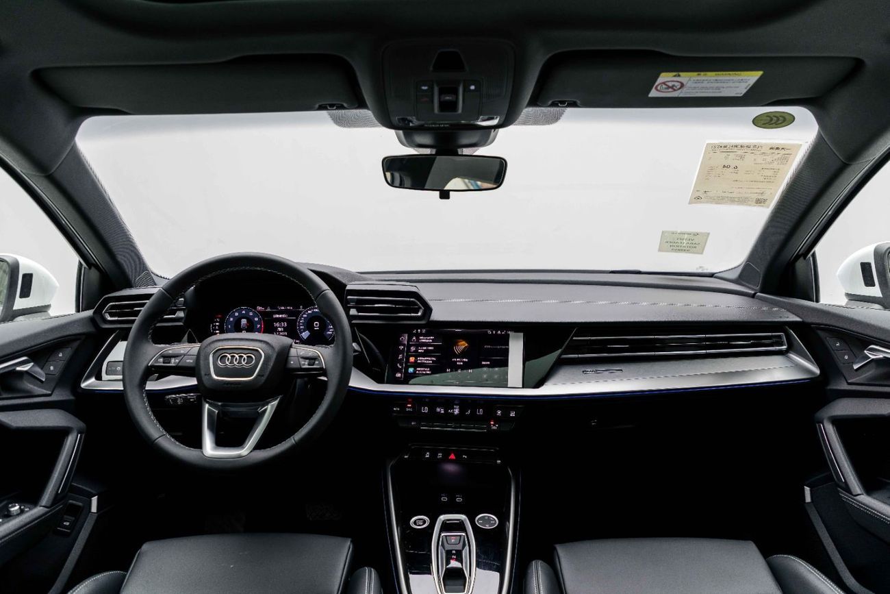 أودي A3 Sportback Flight Premium 1.5L - White Inside Black