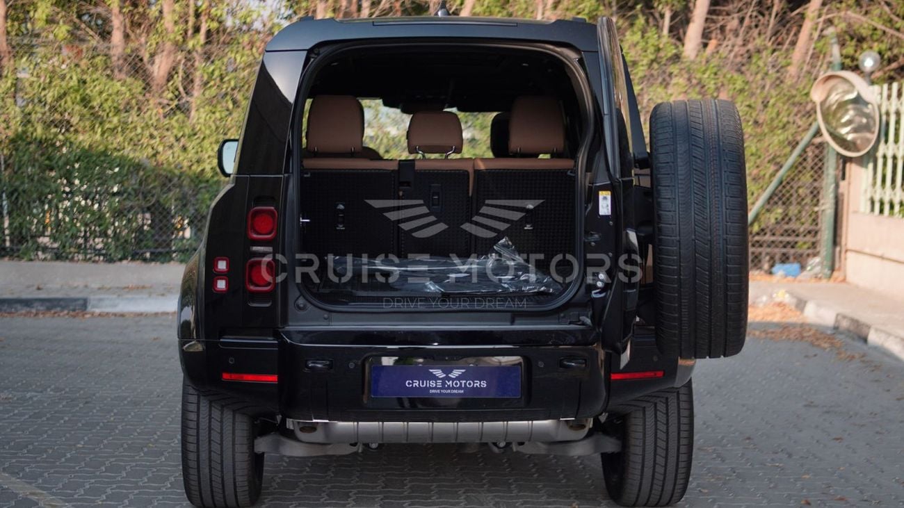 Land Rover Defender P400 110 X-Dynamic SE 3.0L (5 Seater) | LHD | SANTORINI BLACK | WITH 5-YR WARRANTY