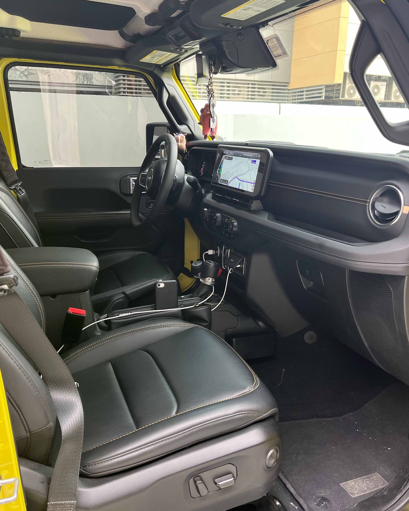 جيب رانجلر Unlimited Sahara 2.0L A/T