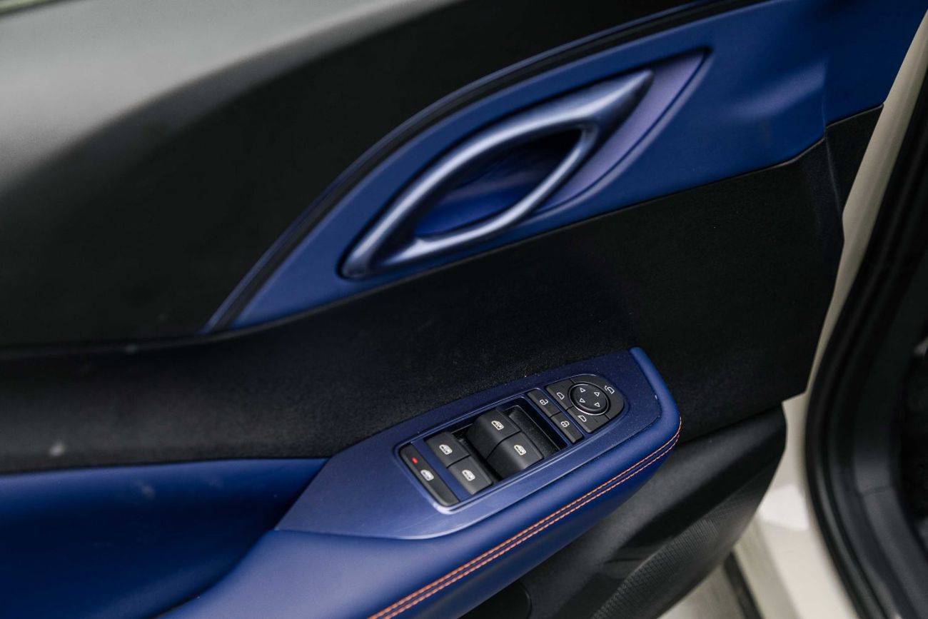 BYD Seagull ID Flying - White Inside Blue | Export Only