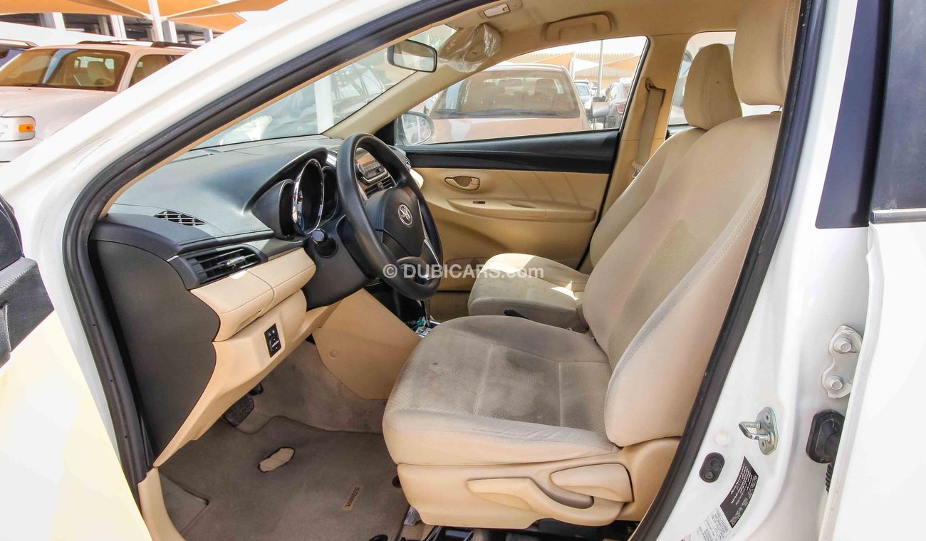 Toyota Yaris SE 1.5