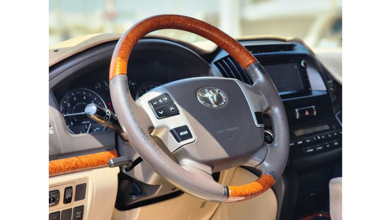 تويوتا لاند كروزر GX.R V6