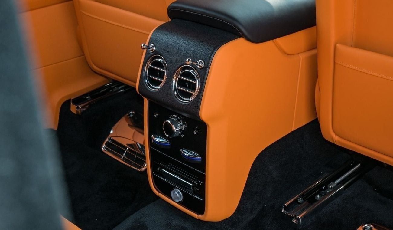 رولز رويس كولينان Rolls Royce Cullinan Silver Badge | 2023