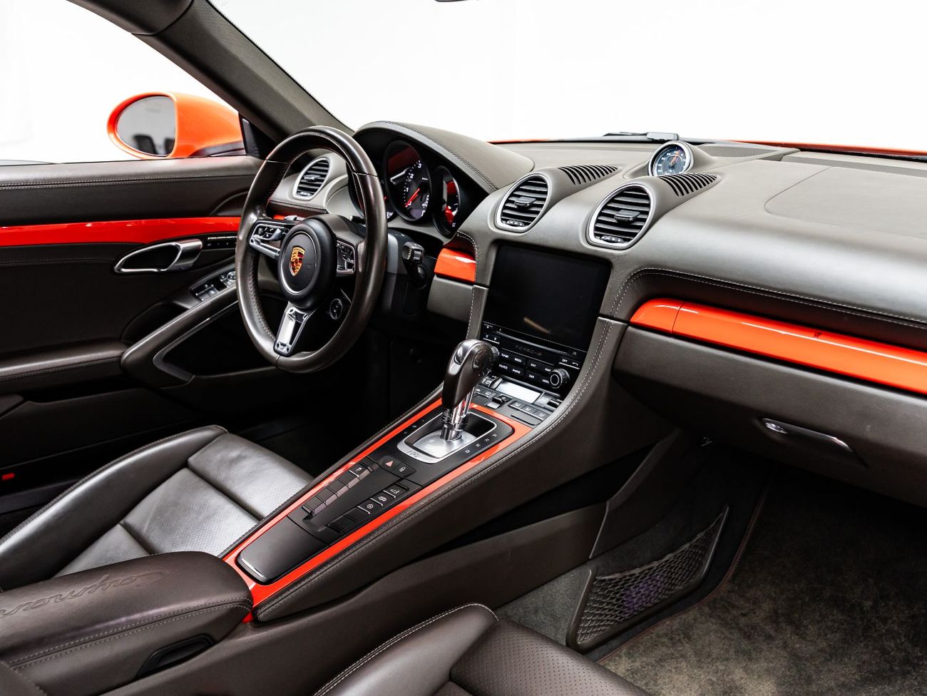 Porsche 718 Cayman S 2.5L A/T 2018 Porsche Cayman S, Porsche Warranty, Full Service History, Lava Orange, Low KMs, GCC