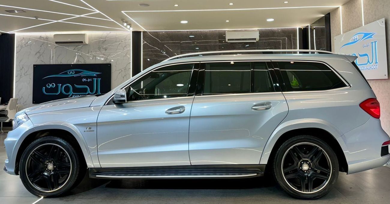 Mercedes-Benz GL 500 Std 4.7L AMG MERCEDES GL500 V8 || GCC || ACCIDENT FREE || AMAZING CONDITION II FULLY LOADED || LOW M